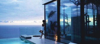 Saudade Residence - Futuristic Ultra Luxury Ocean Zen Retreat - Award Winning