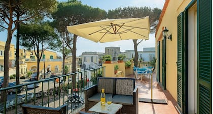 La Casa di Claudio-3 BDR Apartment- Modern comfort - Perfect Location in Ischia