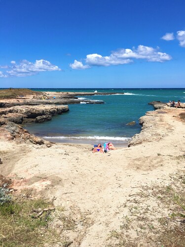 NEW RENOVATED SHEPHERD HOUSE, near OSTUNI/PUGLIA, Barbecue, 2 adults, 1 child