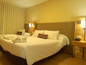 Free WiFi, bed sheets - Intersur Colon (Colón)