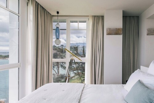 Les Bassans - Fontenille Collection