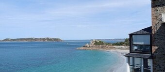 Les Bassans - Fontenille Collection