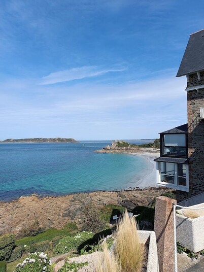 Les Bassans - Fontenille Collection