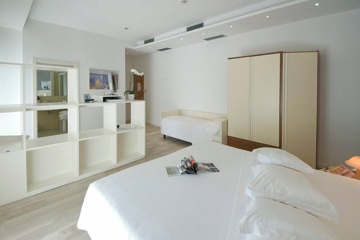 Family Suite, Balcony, Sea View | In-room safe, soundproofing, WiFi (free)