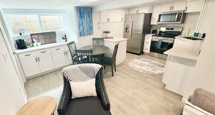 Cozy 2BR w/ Backyard Fun + Dog Friendly - sleeps 6