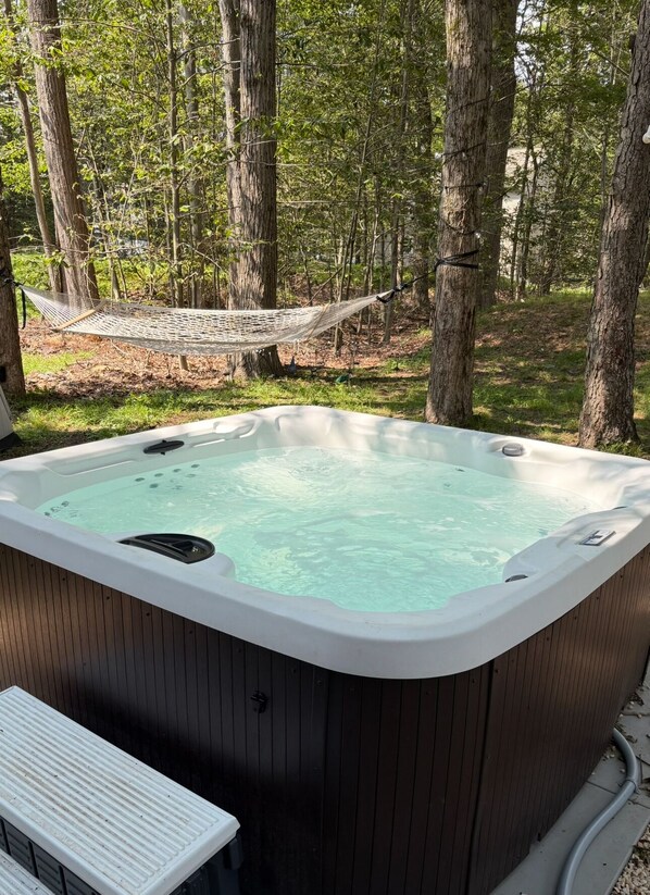 Bain à remous extérieur