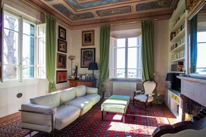 Smart TV, fireplace, stereo - Villa Rey Bugallo - Piscina e Spa private (Crespina Lorenzana)