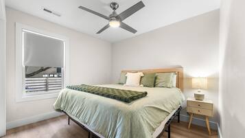 2 bedrooms, WiFi, bed sheets