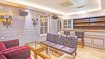 Maison | Bar (sur place)
