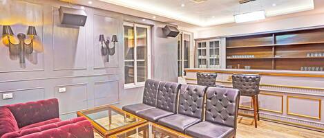 Maison | Bar (sur place)
