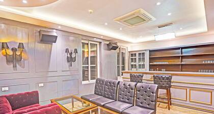 Premium Luxury Stays at Gomti Nagar, Lucknow