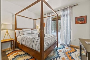 6 slaapkamers, een strijkplank/strijkijzer, wifi, beddengoed