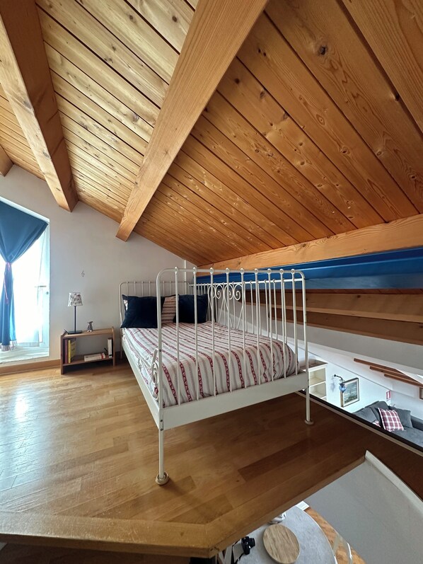 1 chambre, fer et planche à repasser, Wi-Fi, literie fournie