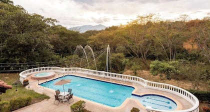 Villa Salma - Ac, Piscina, 21 personas