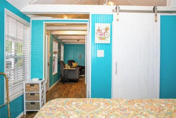 1 bedroom, iron/ironing board, WiFi