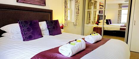 2 bedrooms, iron/ironing board, travel cot, WiFi