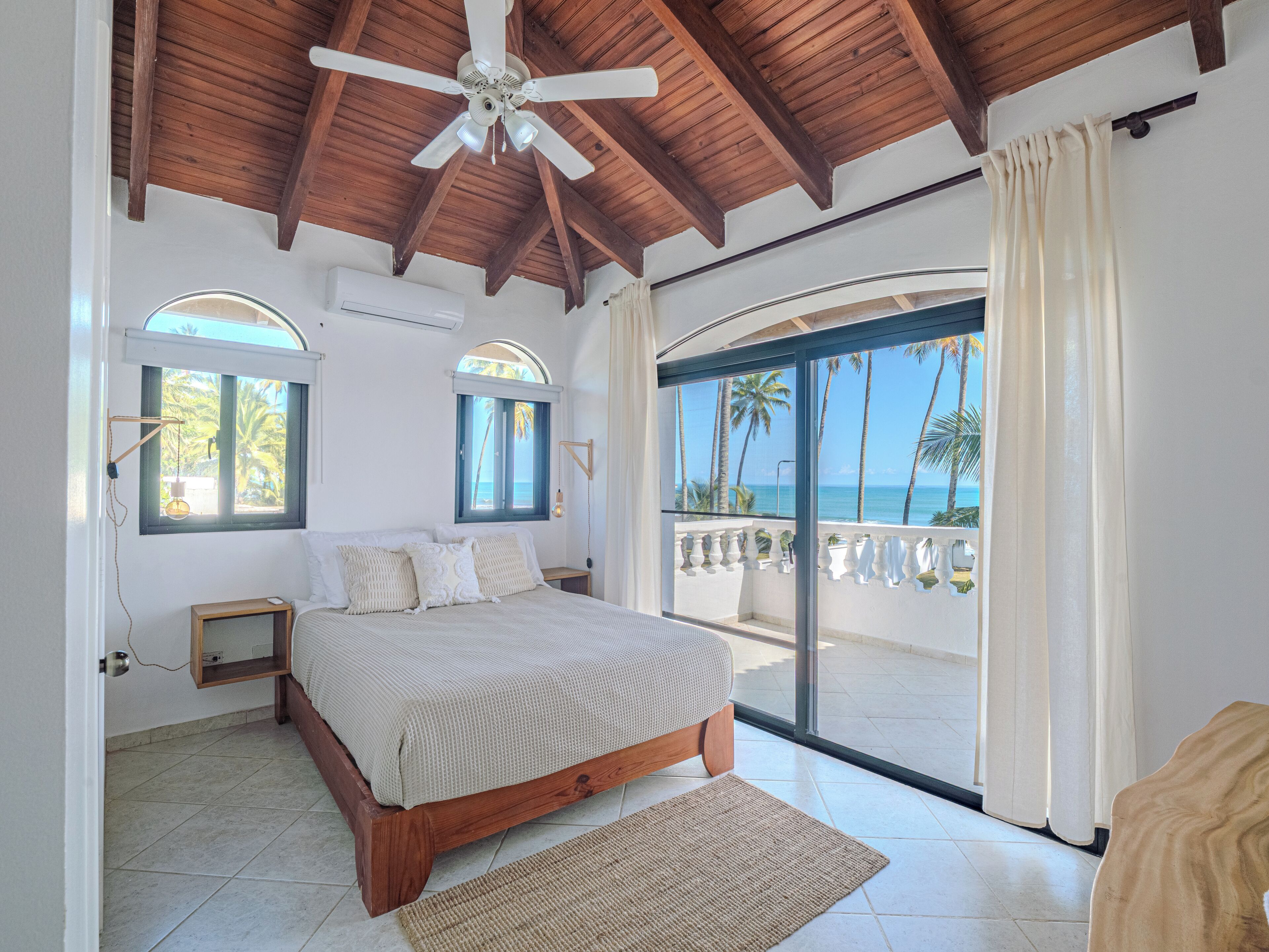 11 chambres, fer et planche à repasser, Wi-Fi, draps fournis