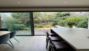 Dining - Exquisite Four-Bedroom Home in the Heart of Brook Green (London)