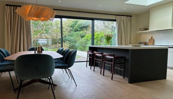 Dining - Exquisite Four-Bedroom Home in the Heart of Brook Green (London)