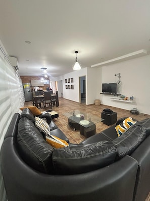 Smart-tv en een stereo