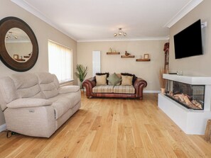 Living area - Bryn-y-glyn (Llandudno)