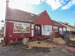 Exterior - Bryn-y-glyn (Llandudno)