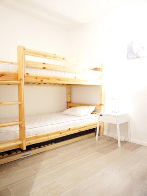 Apartment | 2 Schlafzimmer, individuell eingerichtet