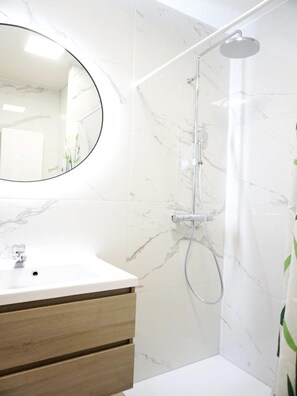 Apartment | Bathroom - Apartment in Wenduine With Sea Views (De Haan)