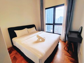 Appartement luxueux, 2 chambres, vue sur la ville | Draps en coton égyptien, literie de qualité