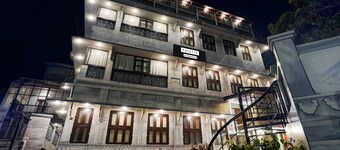 Elegant Executive Suite at Heritage Scindia Ghat
