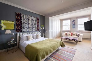 3 chambres, fer et planche à repasser, lit parapluie, Wi-Fi gratuit