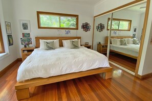 6 makuuhuonetta, ilmainen Wi-Fi, vuodevaatteet