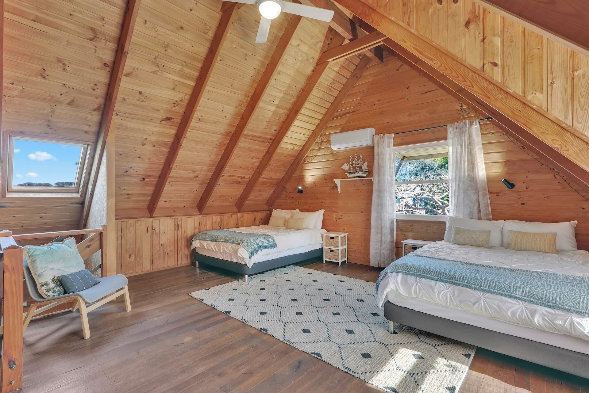 3 多间卧室、免费 WiFi、床单