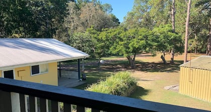 Highset 5 Bedroom House & 2 bedroom cottage 250m walk to beach