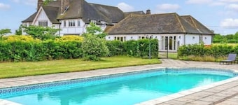 Retreat to a stunning Country Estate in Essex