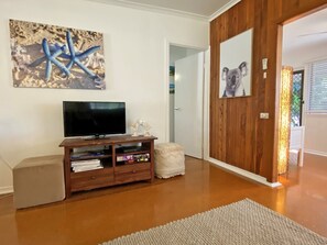 Interior - Renovated two bedroom cottage in the heart of Amity (Amity Point)