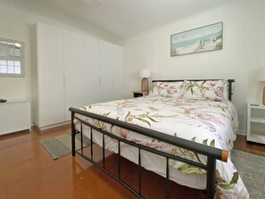 3 Schlafzimmer, kostenloses WLAN, Bettwäsche