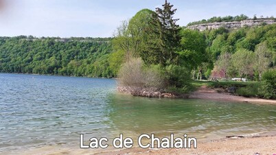 Escapade dans le Jura - calm, nature & conviviality gîte 2 to 10 pers.