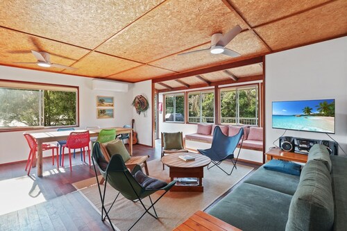 Classic Beach Shack in a Quiet Bush Dune Setting