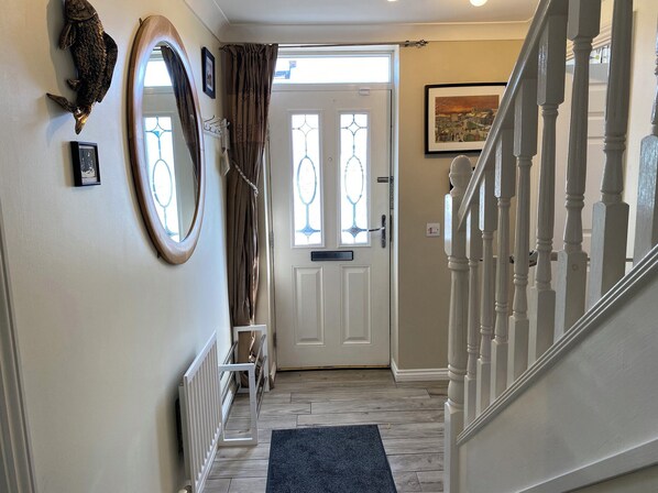 Cottage | Interior