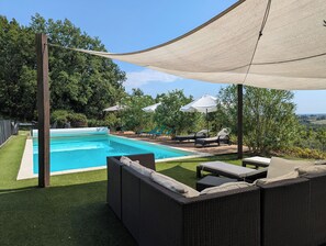 Outdoor pool - Gite 6 p, swimming pool and countryside, in Albi under the Tarn sun (Carlus)