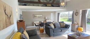 Charming Holiday Cottage in Stunning Rural Northumberland. Pet friendly