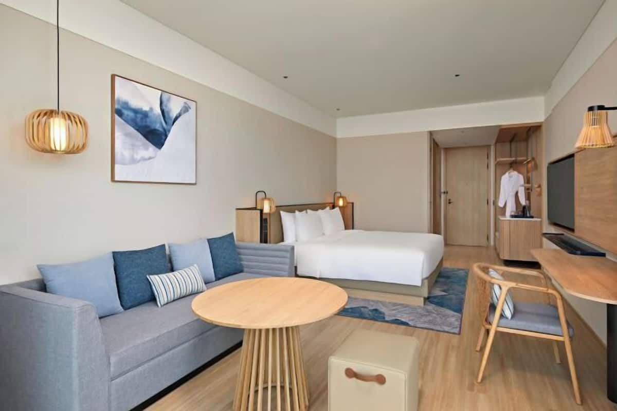 In-room safe, desk, laptop workspace, blackout drapes