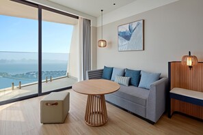 In-room safe, desk, laptop workspace, blackout curtains