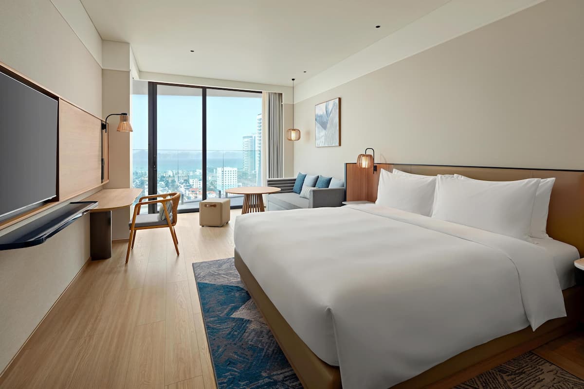 Room, 1 King Bed, Bay View | In-room safe, desk, laptop workspace, blackout drapes