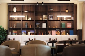 Daily buffet breakfast for a fee - Honest Budapest by Chic & Basic (Budapest)