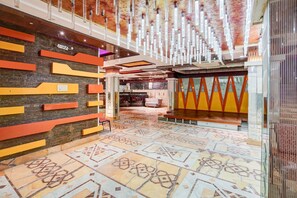House | Lobby