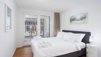 1 slaapkamer, een strijkplank/strijkijzer, wifi, beddengoed