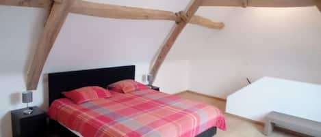 1 bedroom, WiFi, bed sheets