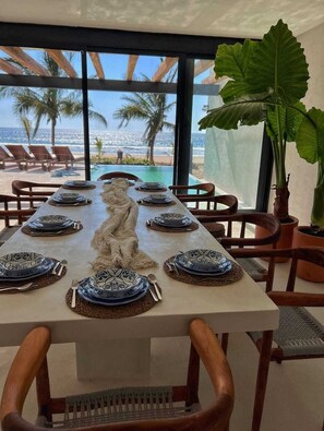Dining - CASA MASH- PRIVATE HOUSE- BEACH FRONT (Gro.)